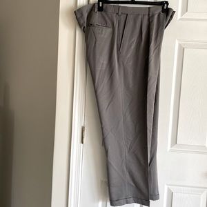 Men Gray Pleated Front Dress Pants With Extended Waist and Cuff Bottoms
